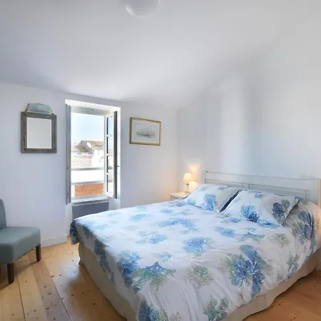 בית נופש 206 L'ecoliere Renovated House ארס-אן-רה