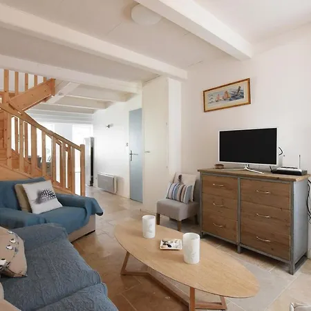 206 L'ecoliere Renovated House * Ars-en-Re
