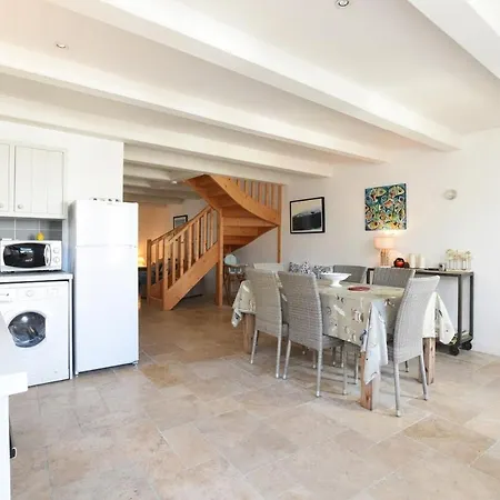 206 L'ecoliere Renovated House