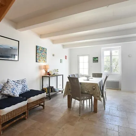 206 L'ecoliere Renovated House 度假居