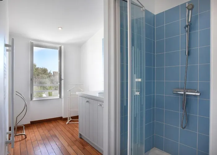 206 L'ecoliere Renovated House * Ars-en-Ré